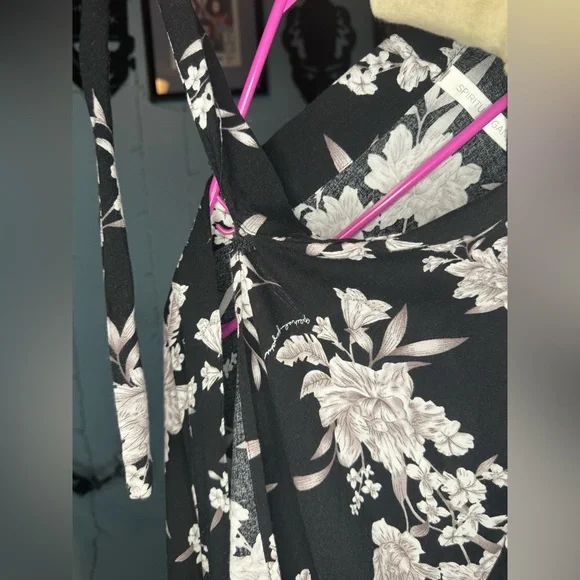 Spiritual Gangster Kimono Style Robe- small tear on tie - Picture 3 of 4